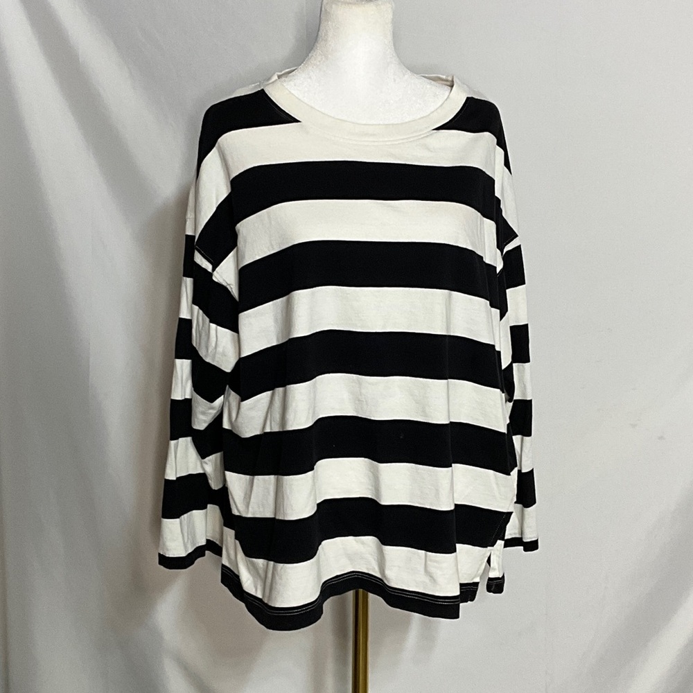 H&M Black and White Striped Long Sleeve Tee